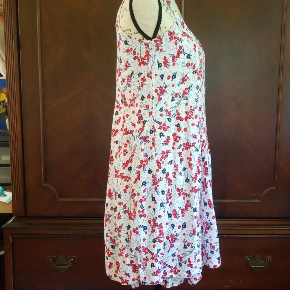 Dress - Picture 5 of 6